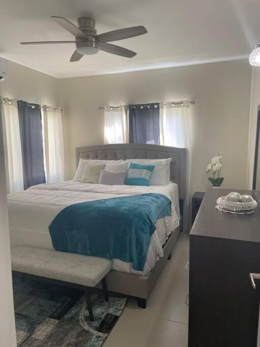 Natty'S Cozy Beach House In Hanover Jamaica Lucea Dış mekan fotoğraf