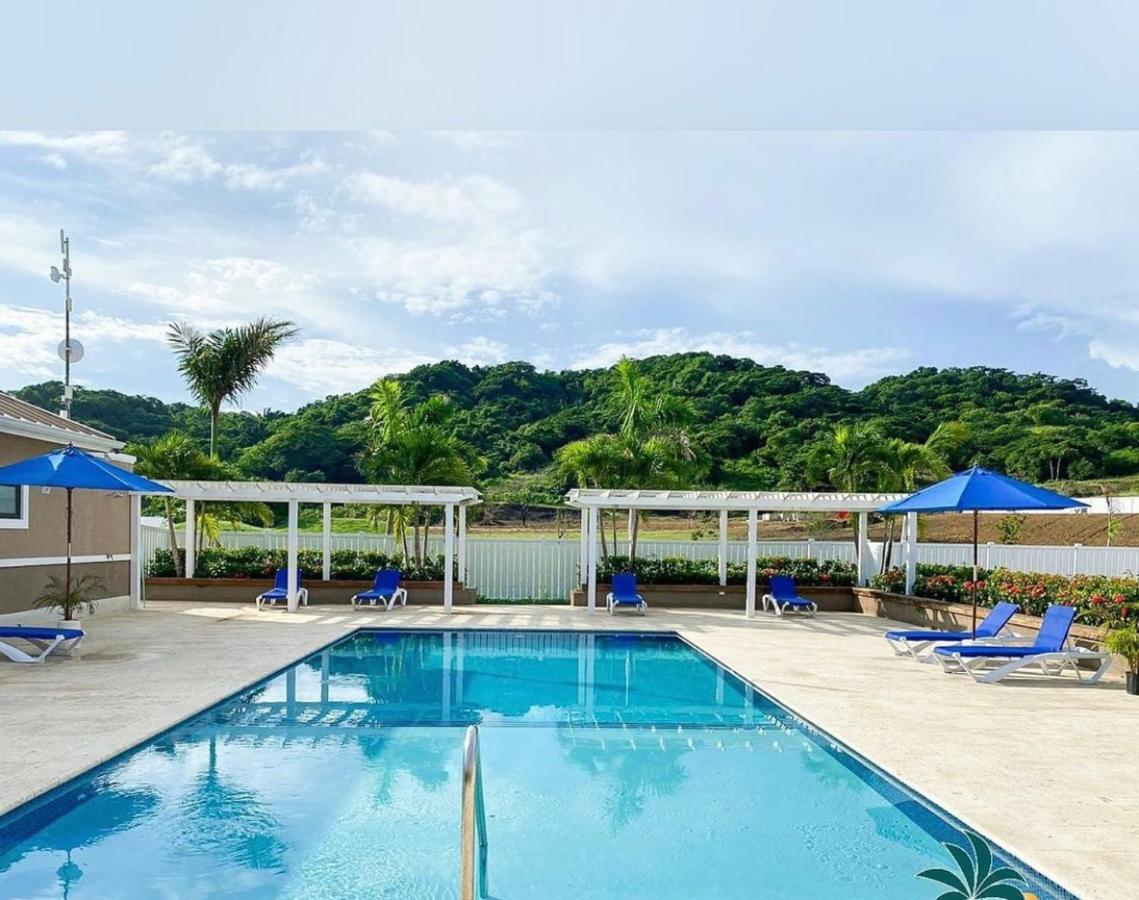 Natty'S Cozy Beach House In Hanover Jamaica Lucea Dış mekan fotoğraf